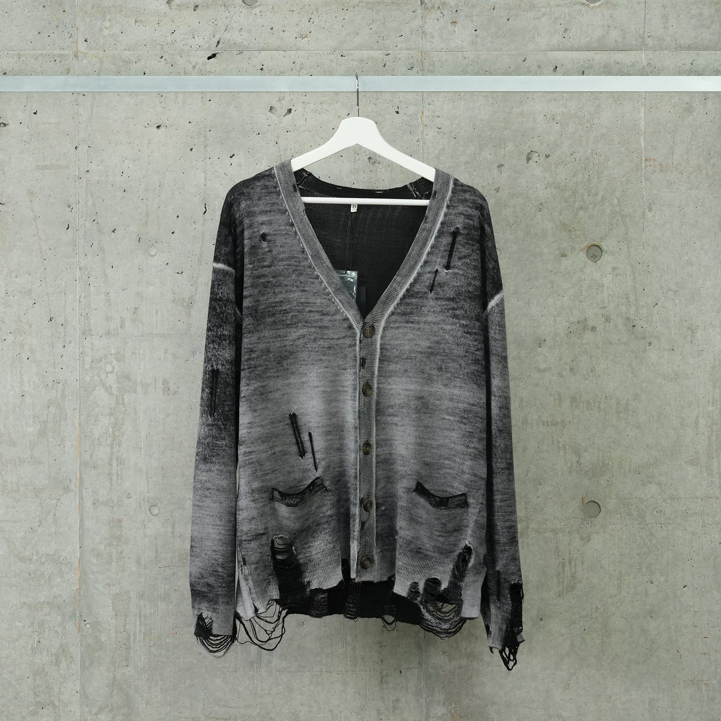 BOYFRIEND CARDIGAN / Y158B:DISTRESSED BLACK