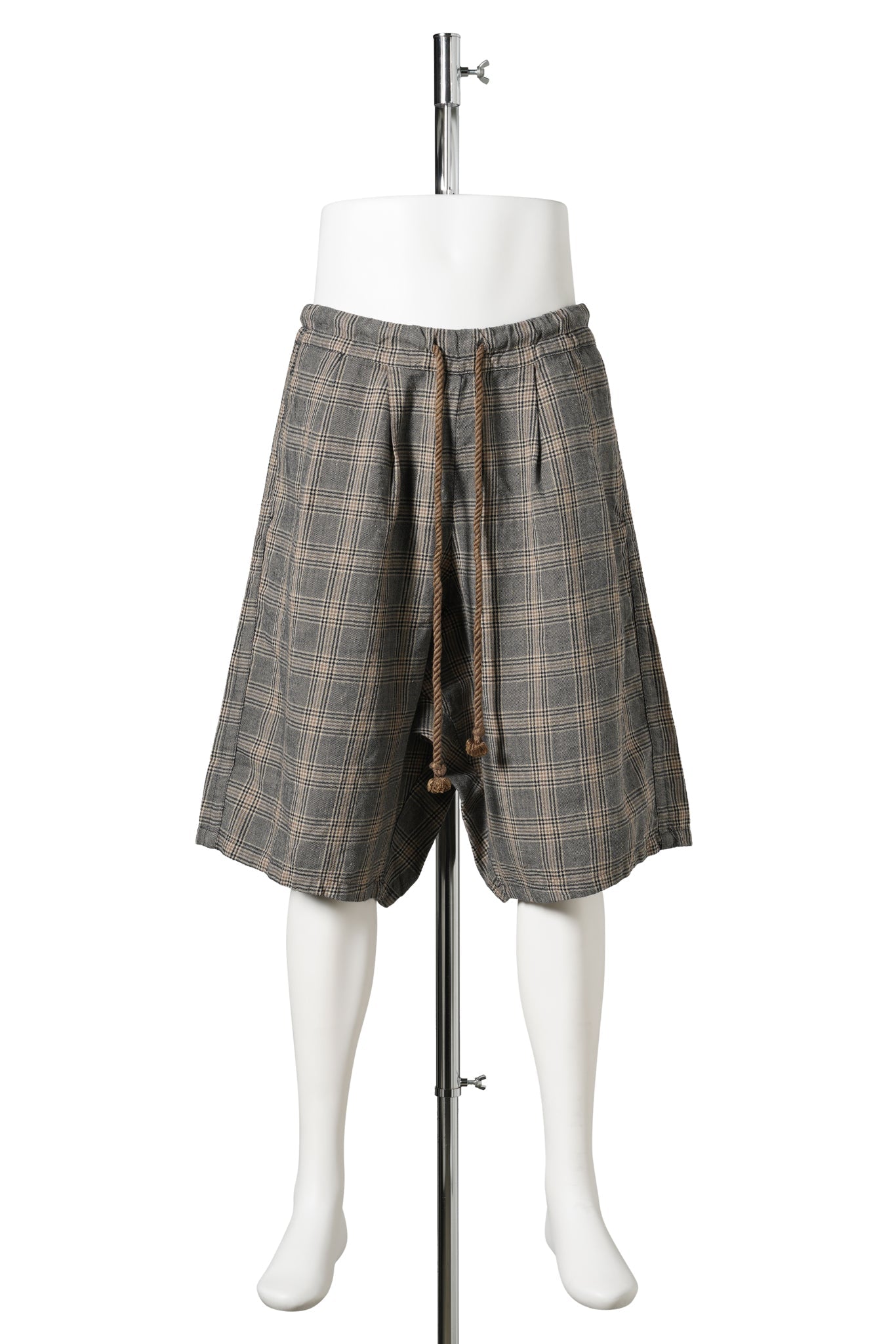 PLEATED JUMBO SHORT WITH ELASTIC WAIST / SMALL KHAKI PLAID