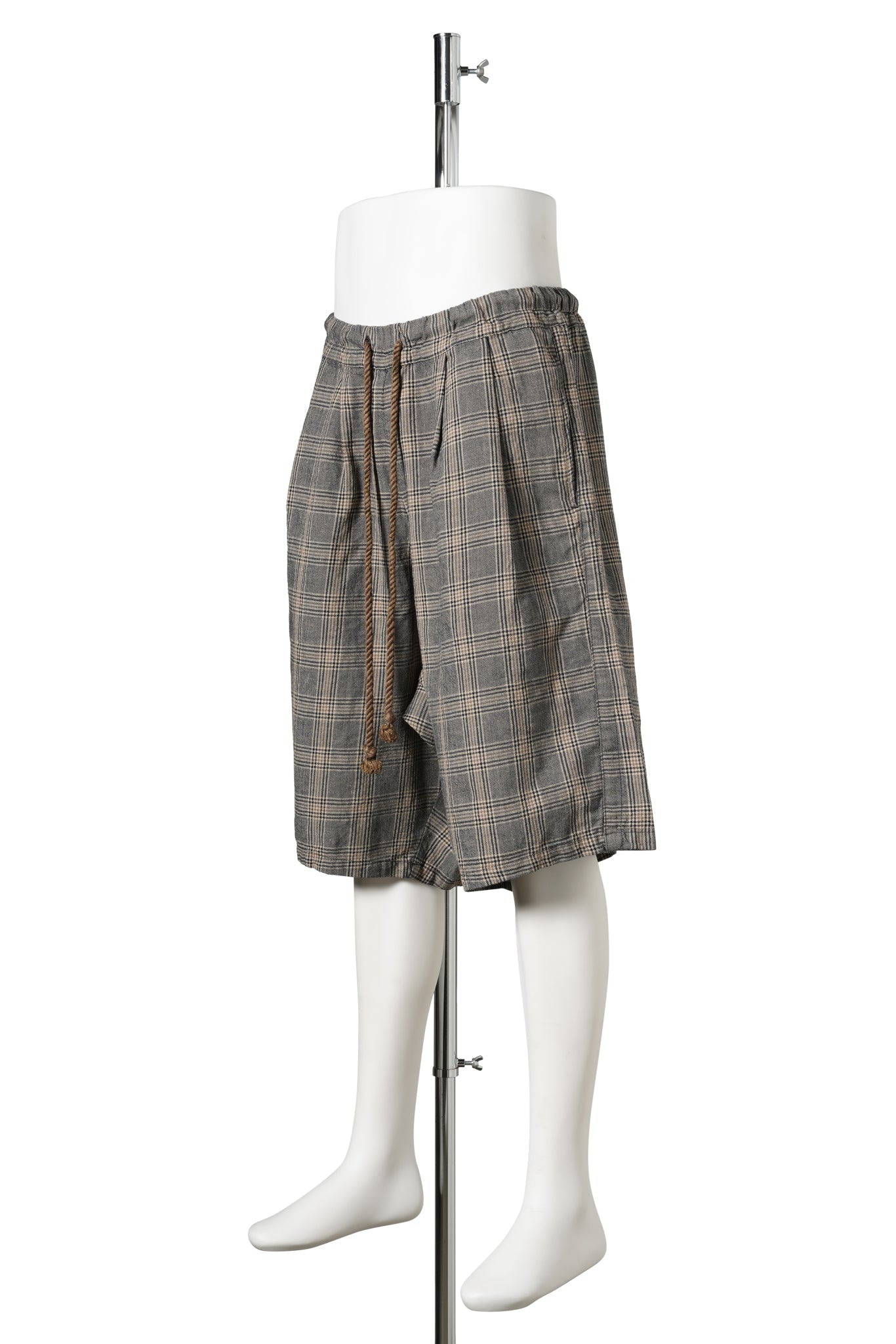 PLEATED JUMBO SHORT WITH ELASTIC WAIST / SMALL KHAKI PLAID