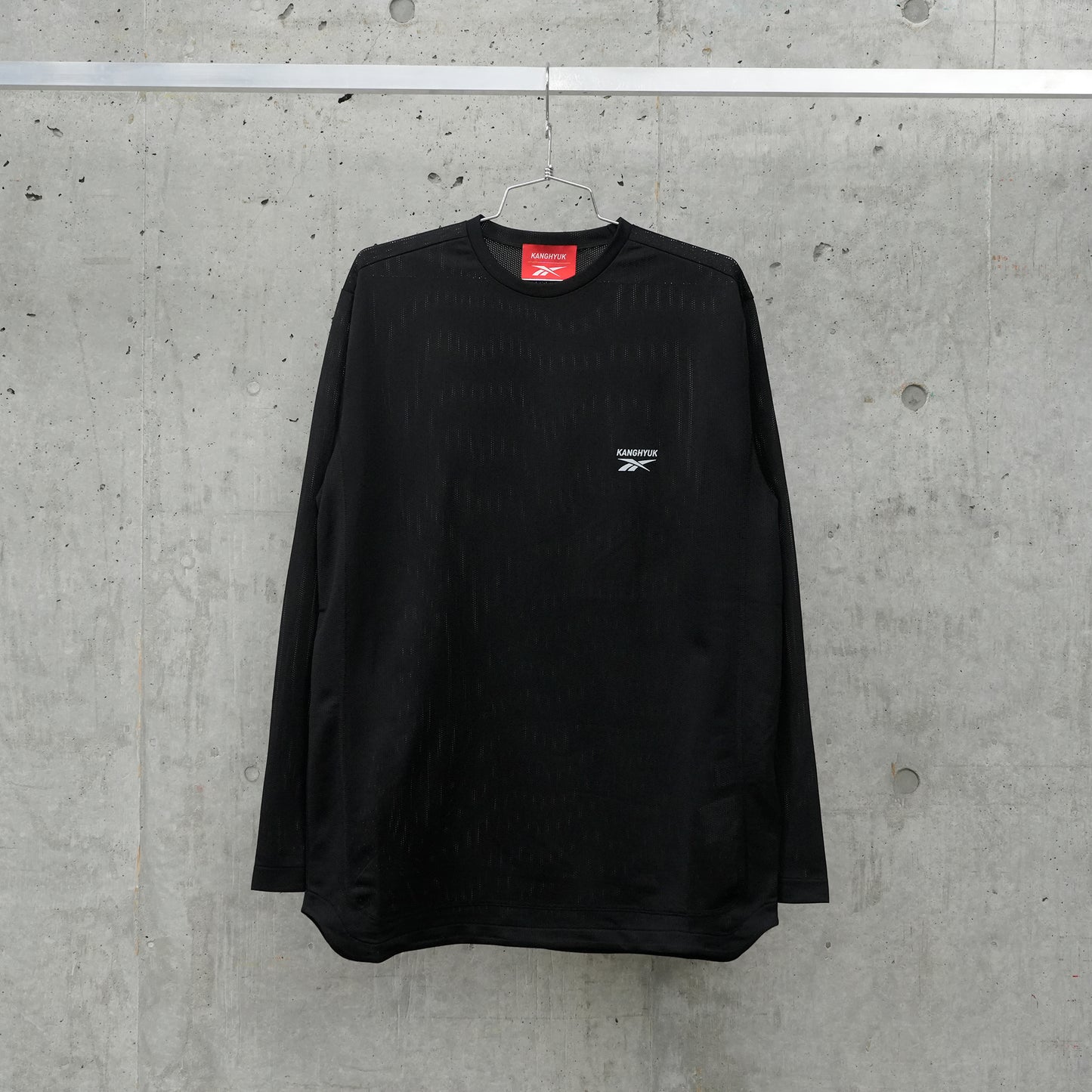 STITCHED LOGO LS TEE / DARK GREY