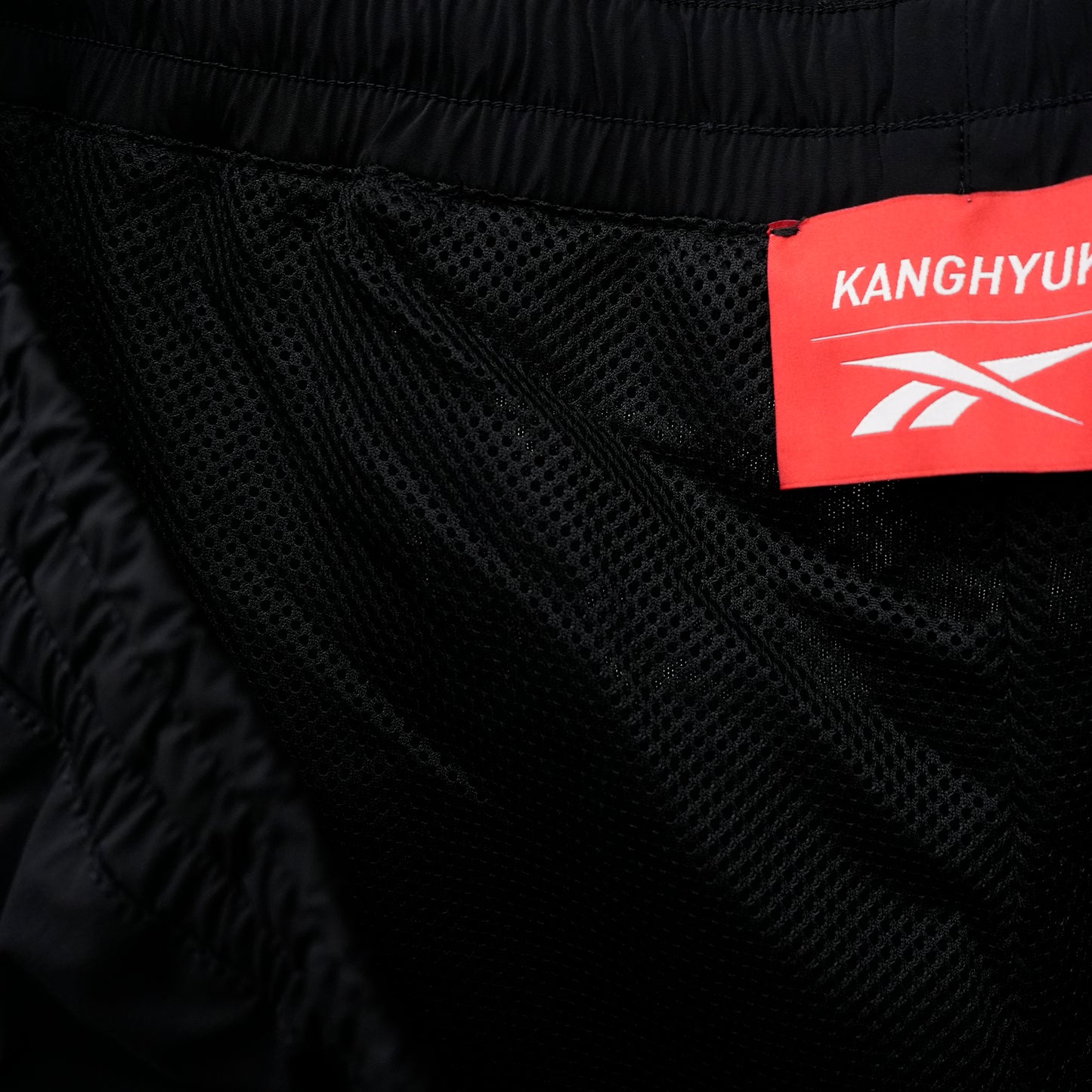 STITCHED LOGO TRACK PANTS / DARK GREY