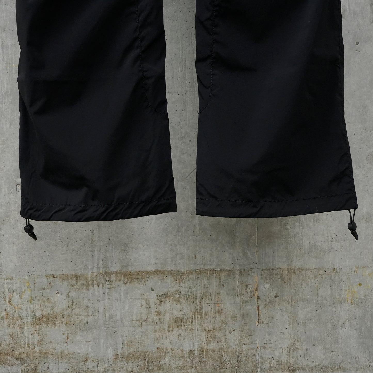 STITCHED LOGO TRACK PANTS / DARK GREY