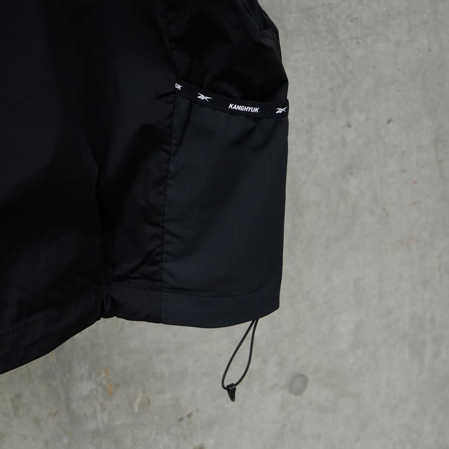 STITCHED LOGO TRACK JACKET / DARK GREY