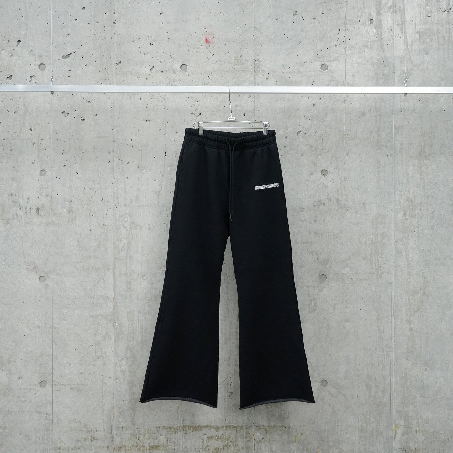 FLARE SWEAT PANTS / BLACK