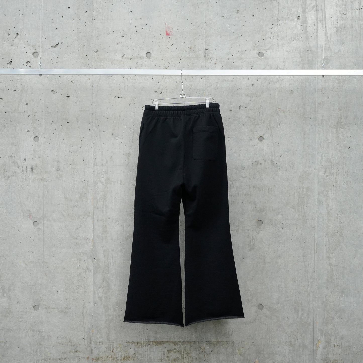 FLARE SWEAT PANTS / BLACK