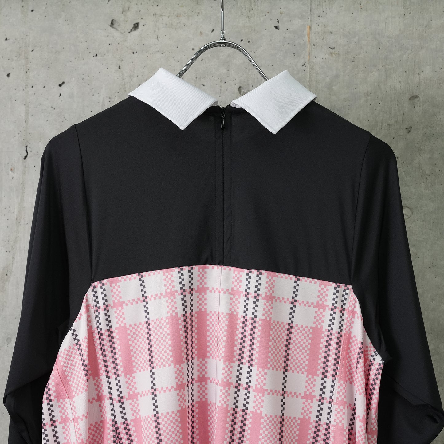 JOGGER SCHOOLDRESS / BLACK / CANDY PINK