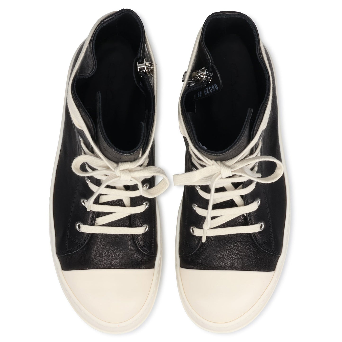 SNEAKS / 911:BLACK/MILK/MILK