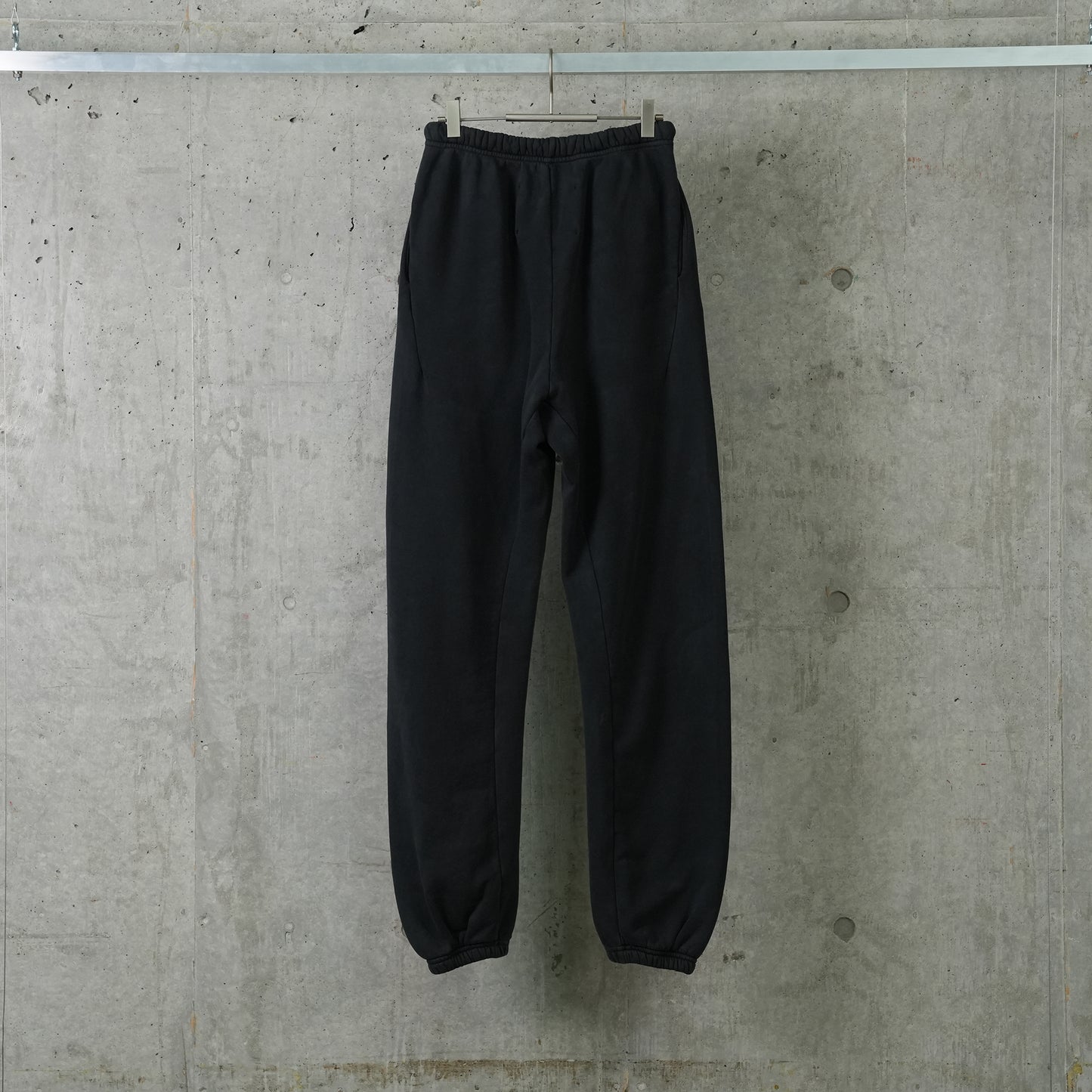 INRI SWEATS MECHANIC / BLACK