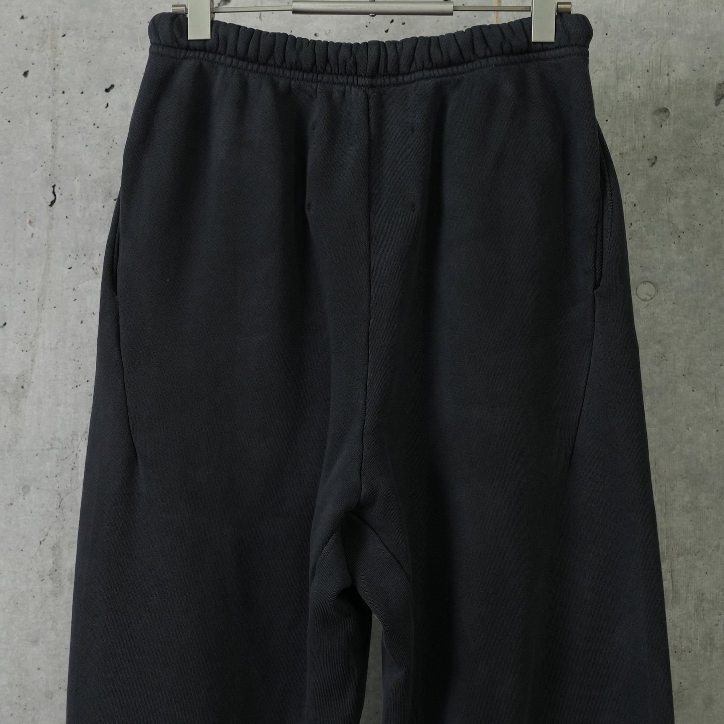 INRI SWEATS MECHANIC / BLACK