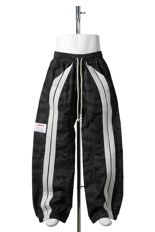 TRAPPIST PENTA PANT / BLACK CAMO