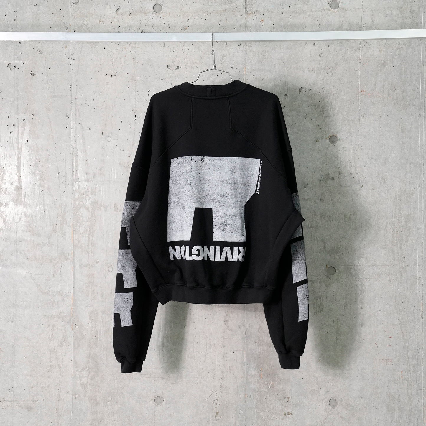 HERITAGE CREWNECK / BLACK