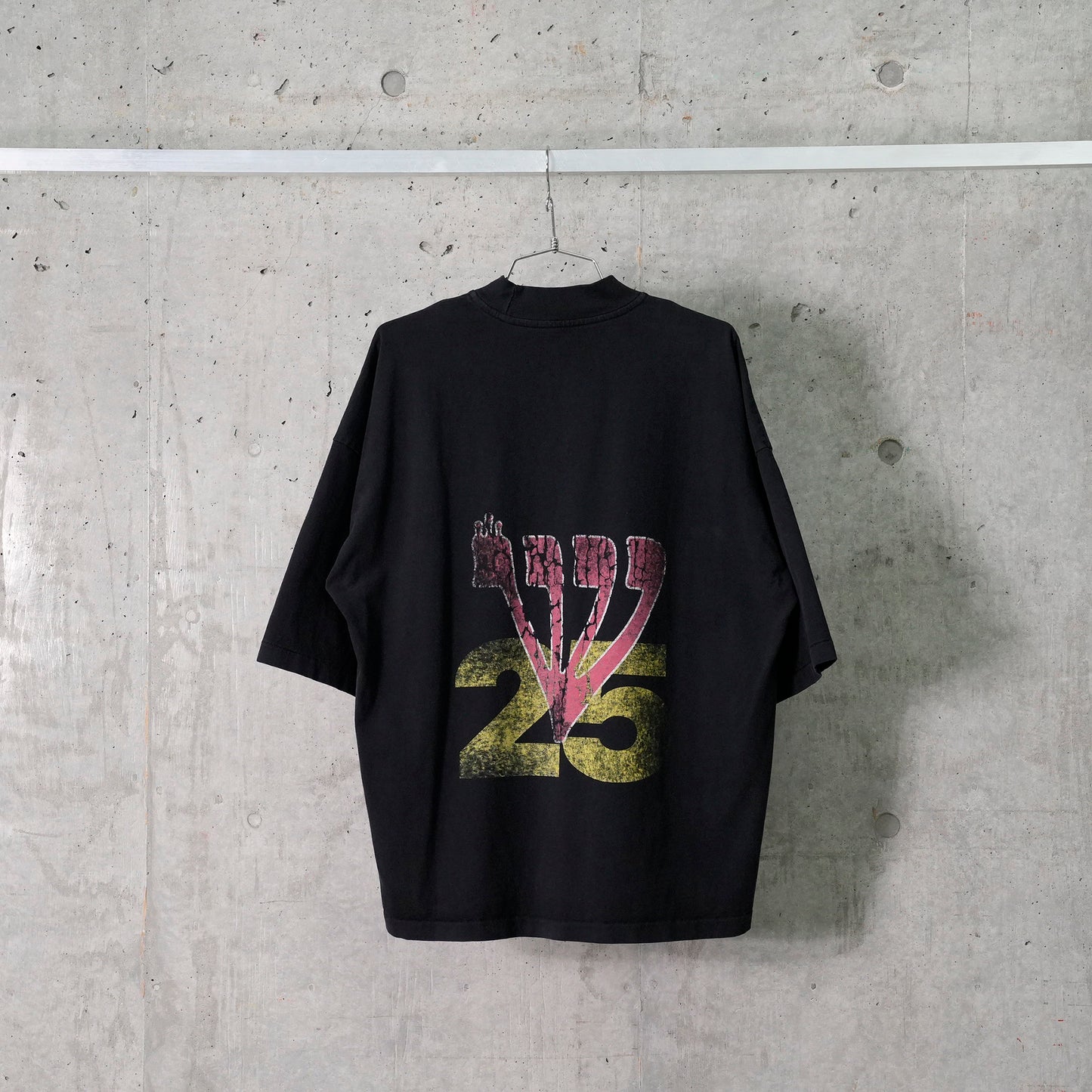 INNER CHAMBER TEE / JET BLACK