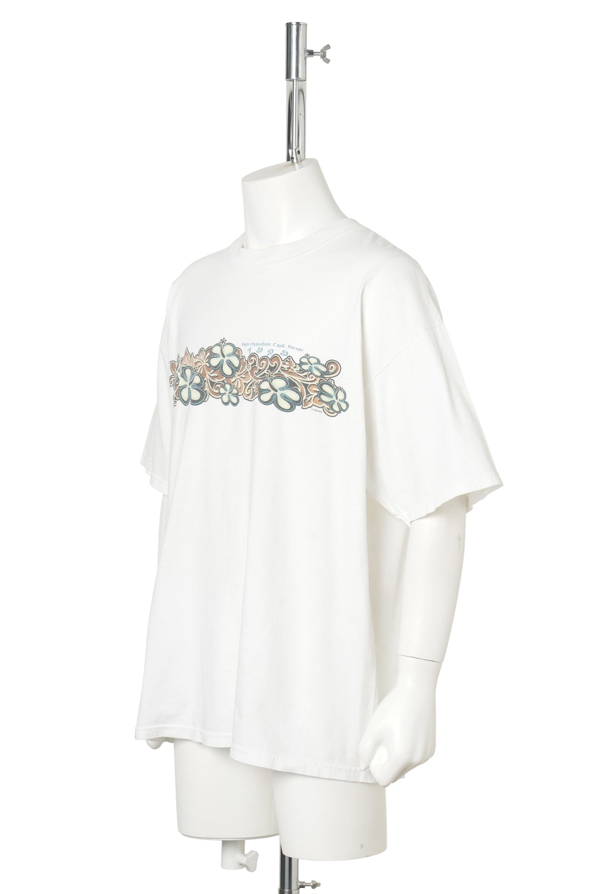 Disney Cast Exclusive Surfer Mickey Hibiscus Tee / WHITE