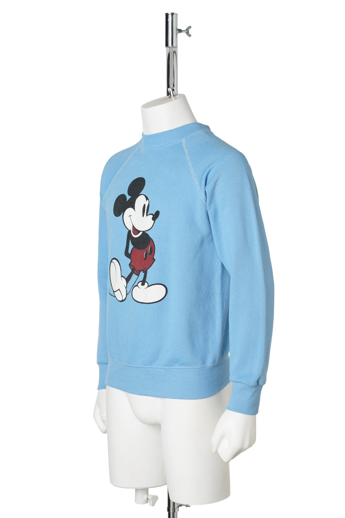Mickey Mouse / Standing Mickey Blue Raglan Sweatshirt / White Shoes / S / BLUE