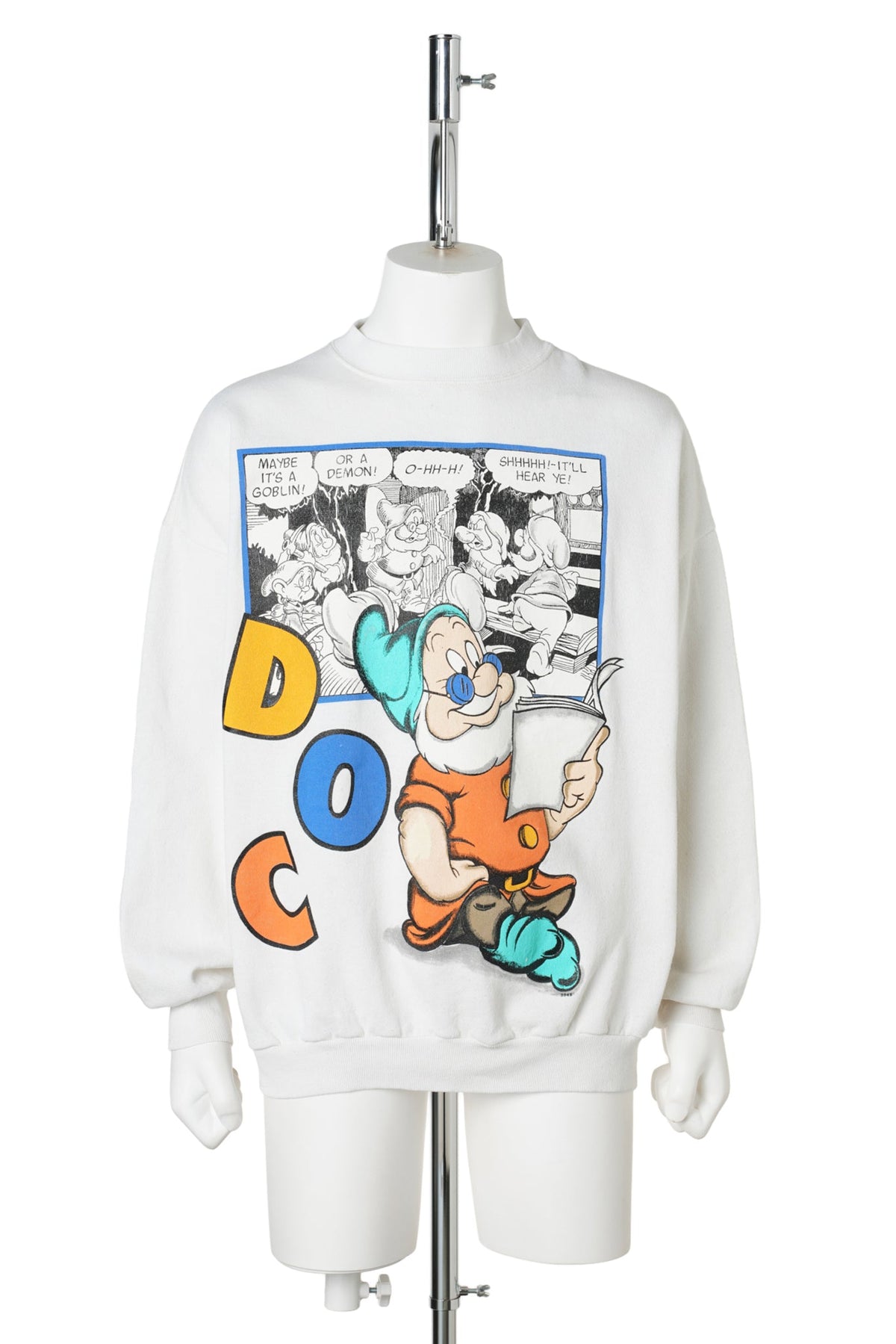 90s Snow White and the Seven Dwarfs / Doc Comic Print White Sweatshirt / WHITE