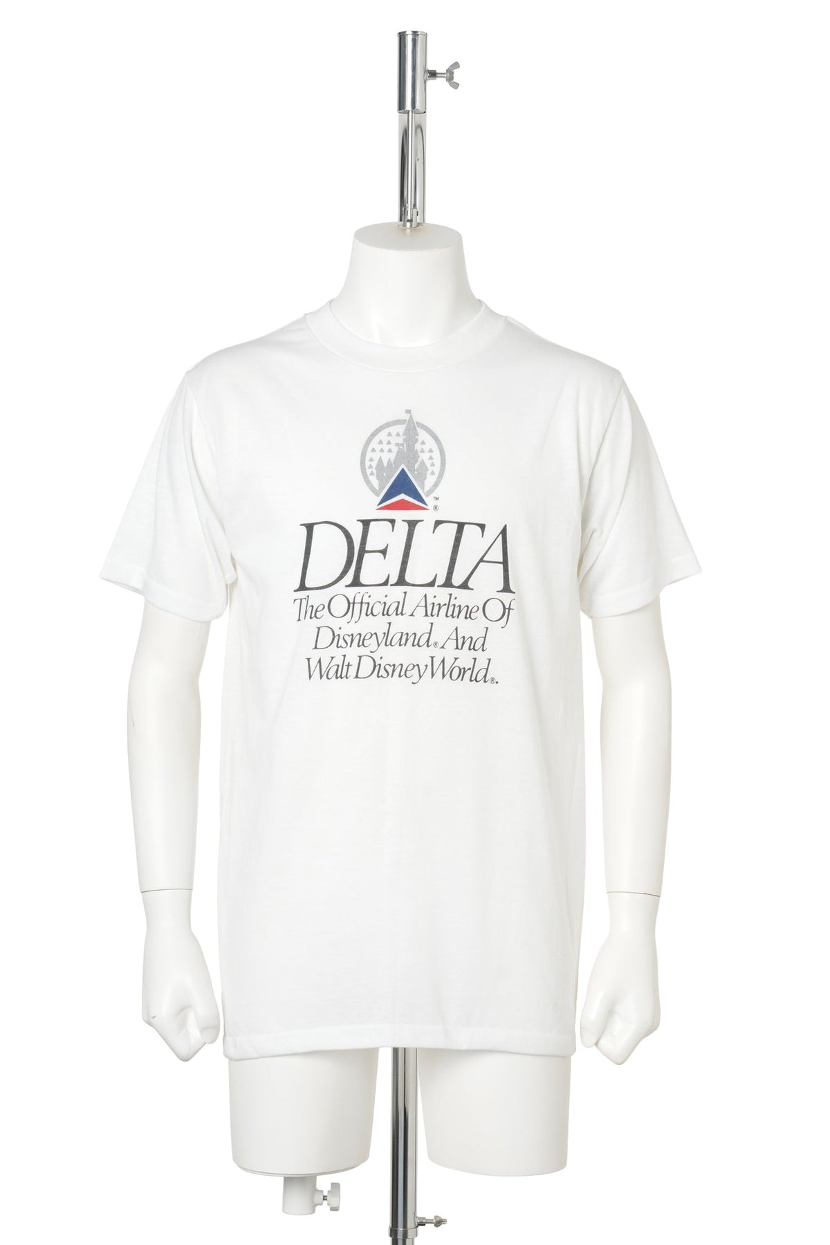 Delta Air Lines / Disneyland & Walt Disney World Typography Tee / WHITE
