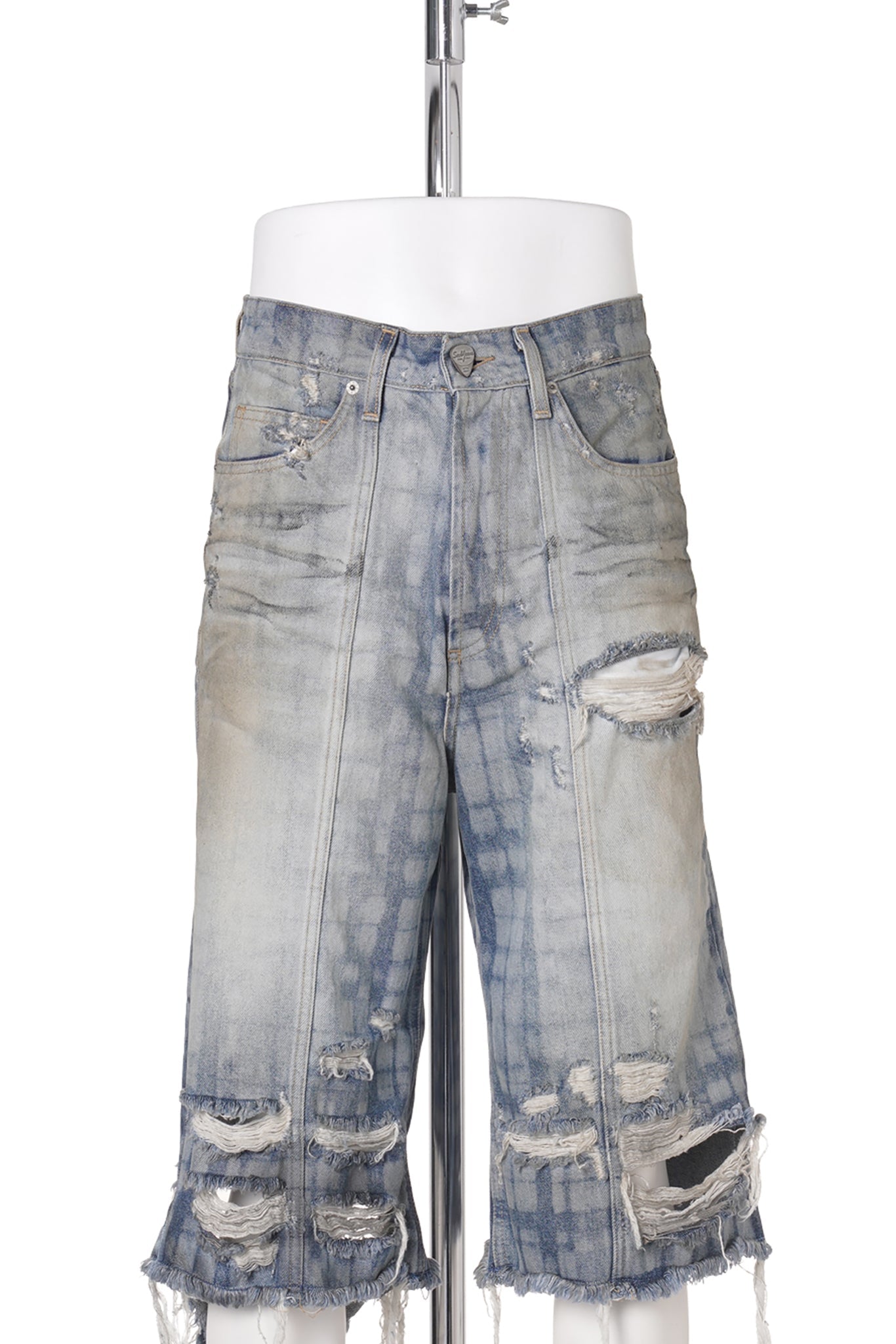 PLAID DENIM SHORTS / LIGHT BLUE