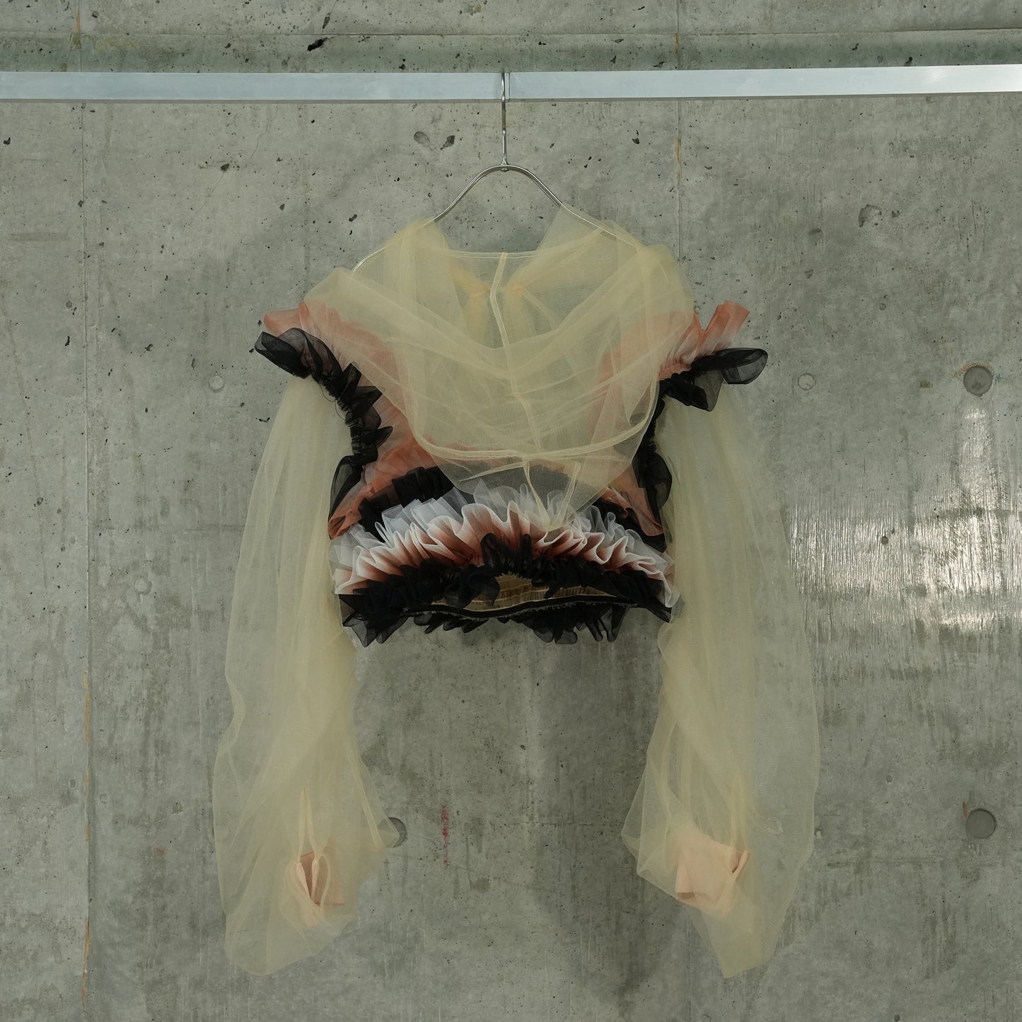 FRILLED ORGANZA HOODIE / ORANGE/BLACK