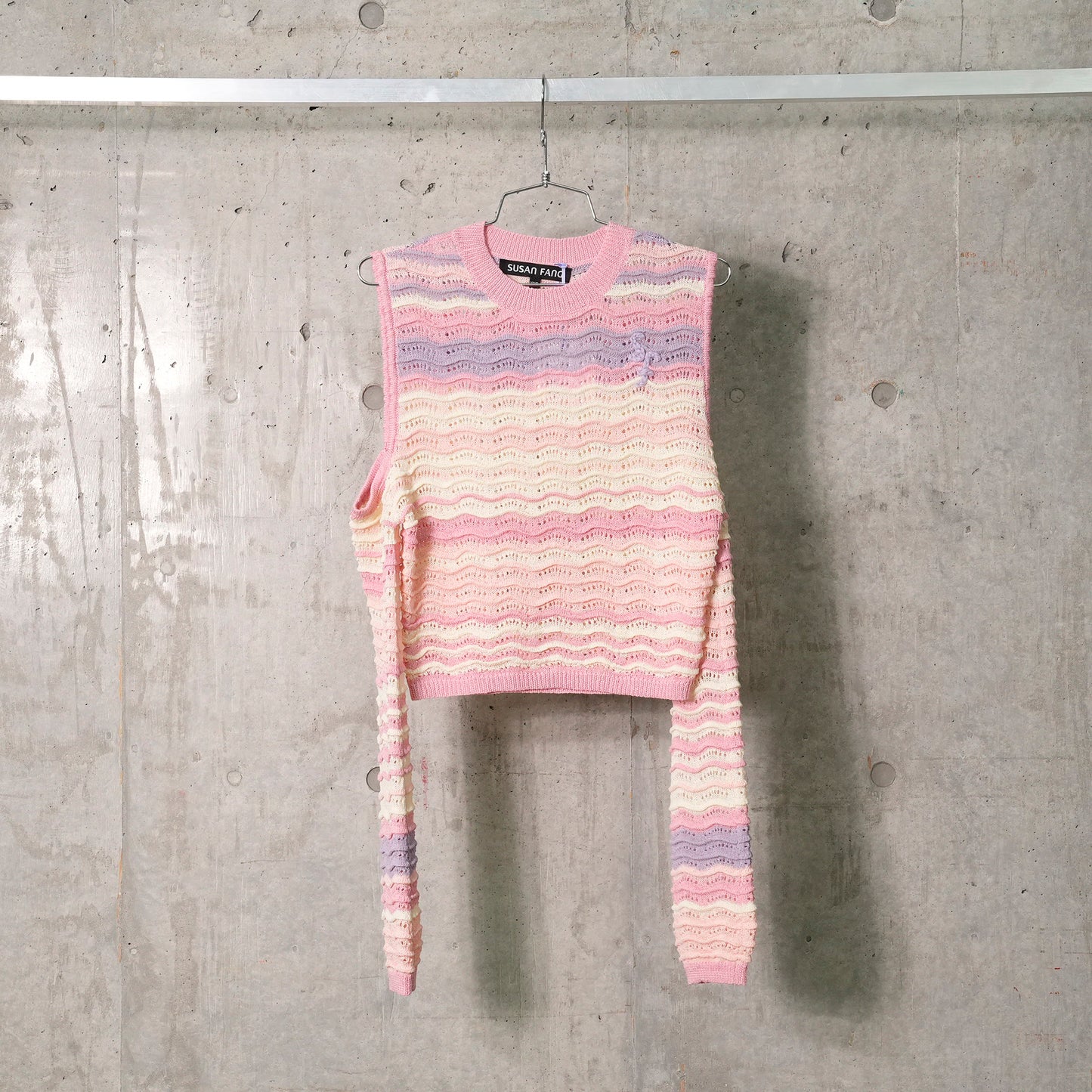 WAVE KNIT COLDSHOULDER TOP / PINK