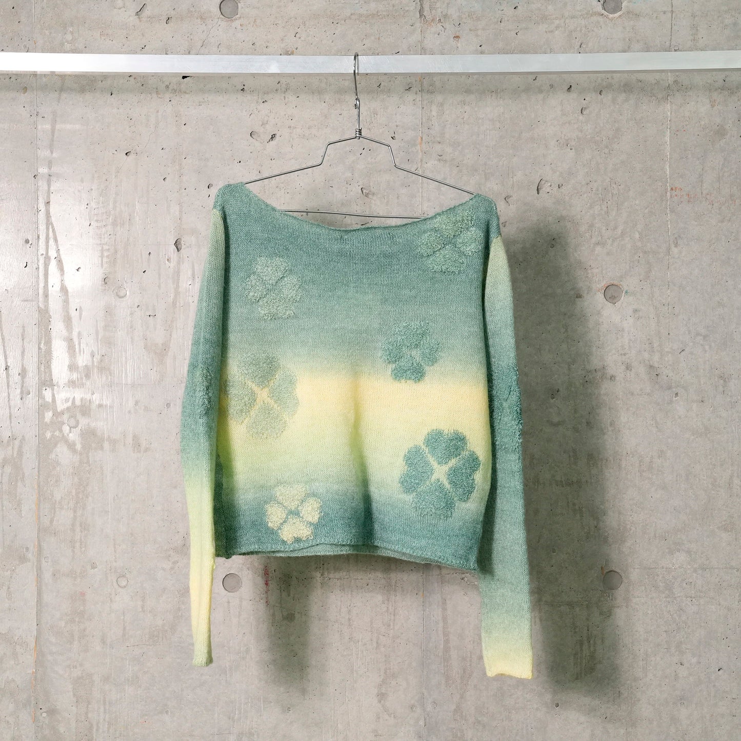 GRADIENT CLOVER KNITJUMPER / GREEN