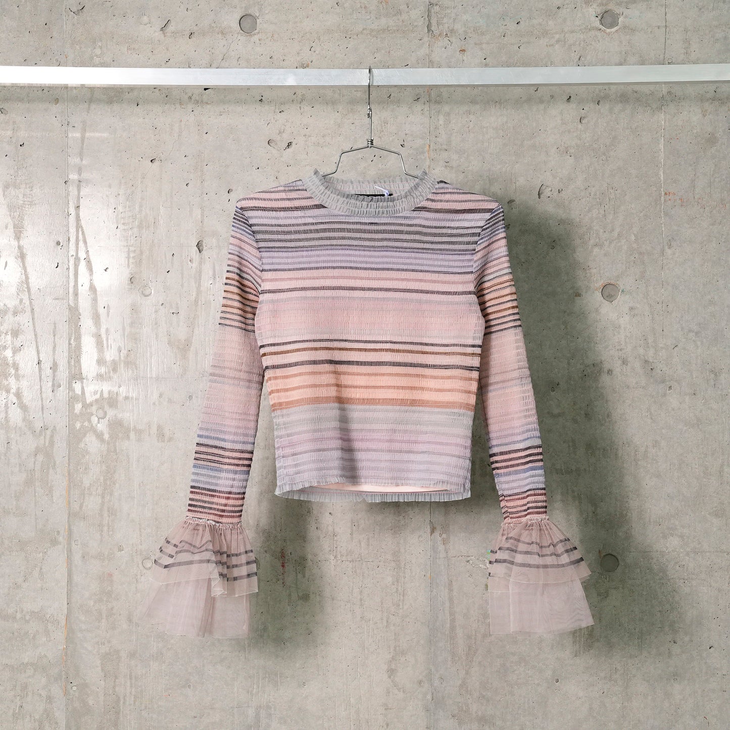 PRINTED SMOCKED TOP / PEACH