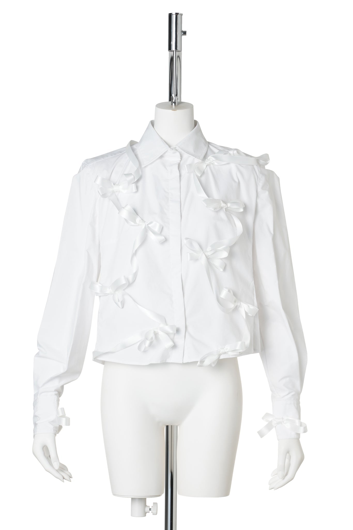 RIBBON BOW EMBROIDERED SHIRT / WHITE