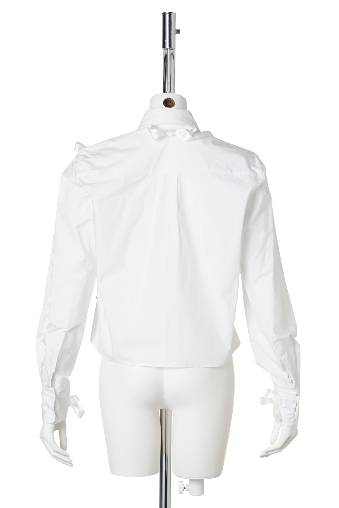 RIBBON BOW EMBROIDERED SHIRT / WHITE