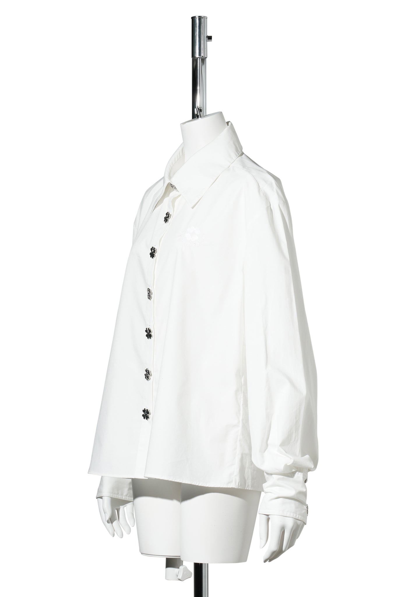 EMBROIDERED MONOGRAM SHIRT / WHITE