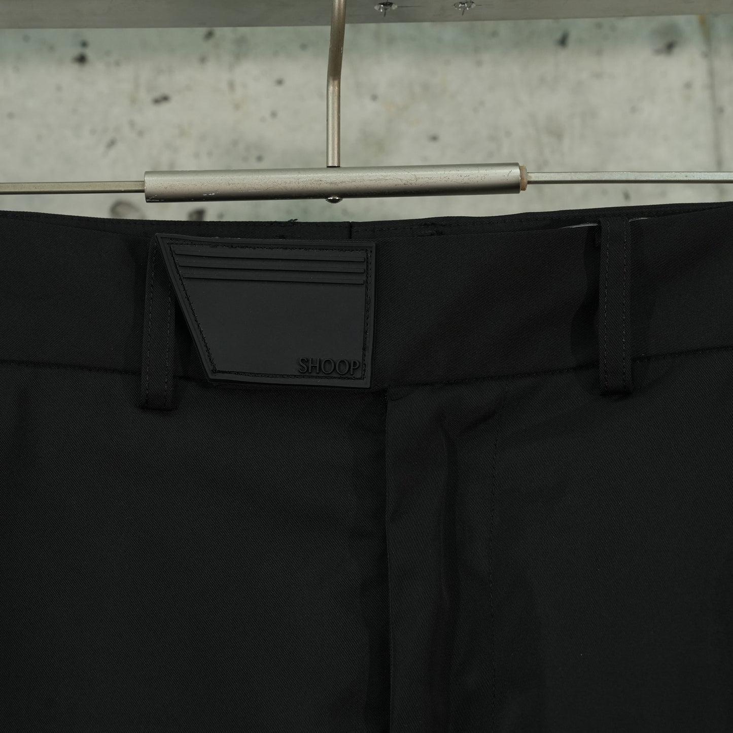 RUBBER LOGO WIDE PANTS / BLACK