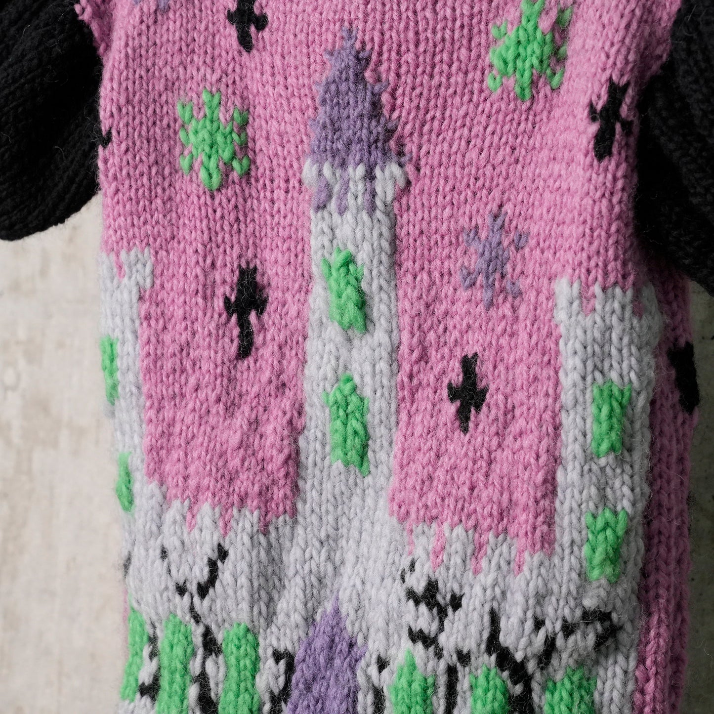 HAUNTED HOUSE KNIT / BLACK GREEN