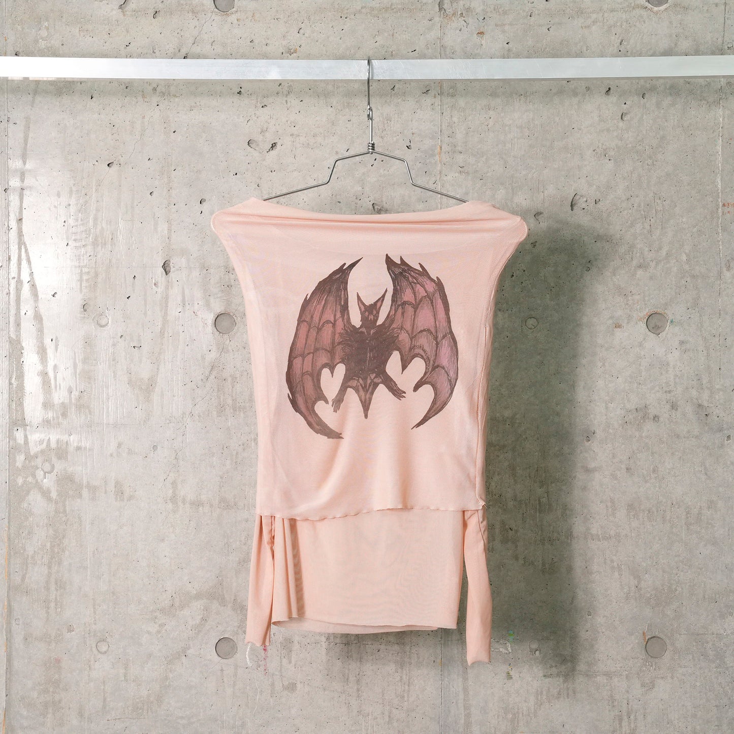 OFF SHOULDER BAT BLOUSE / BEIGE