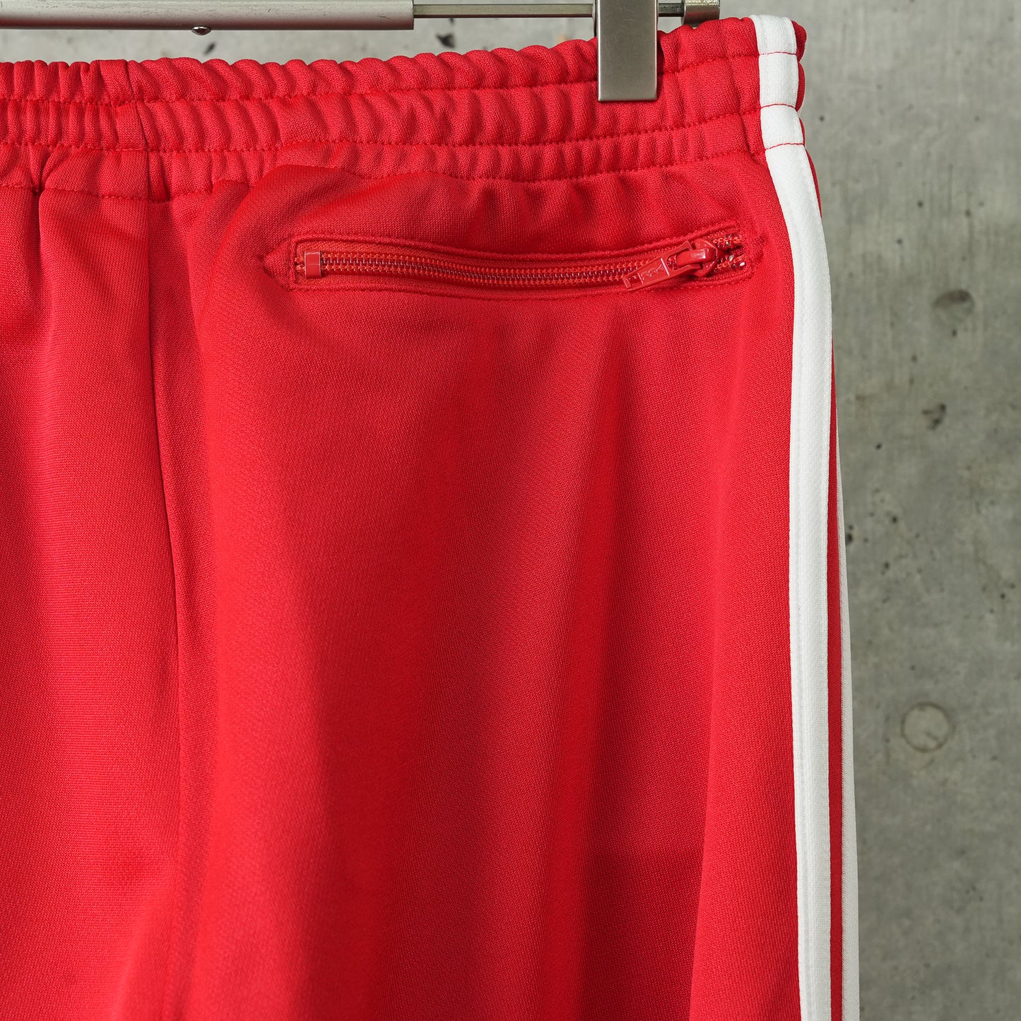 TRACK PANTS/SAINT / RED