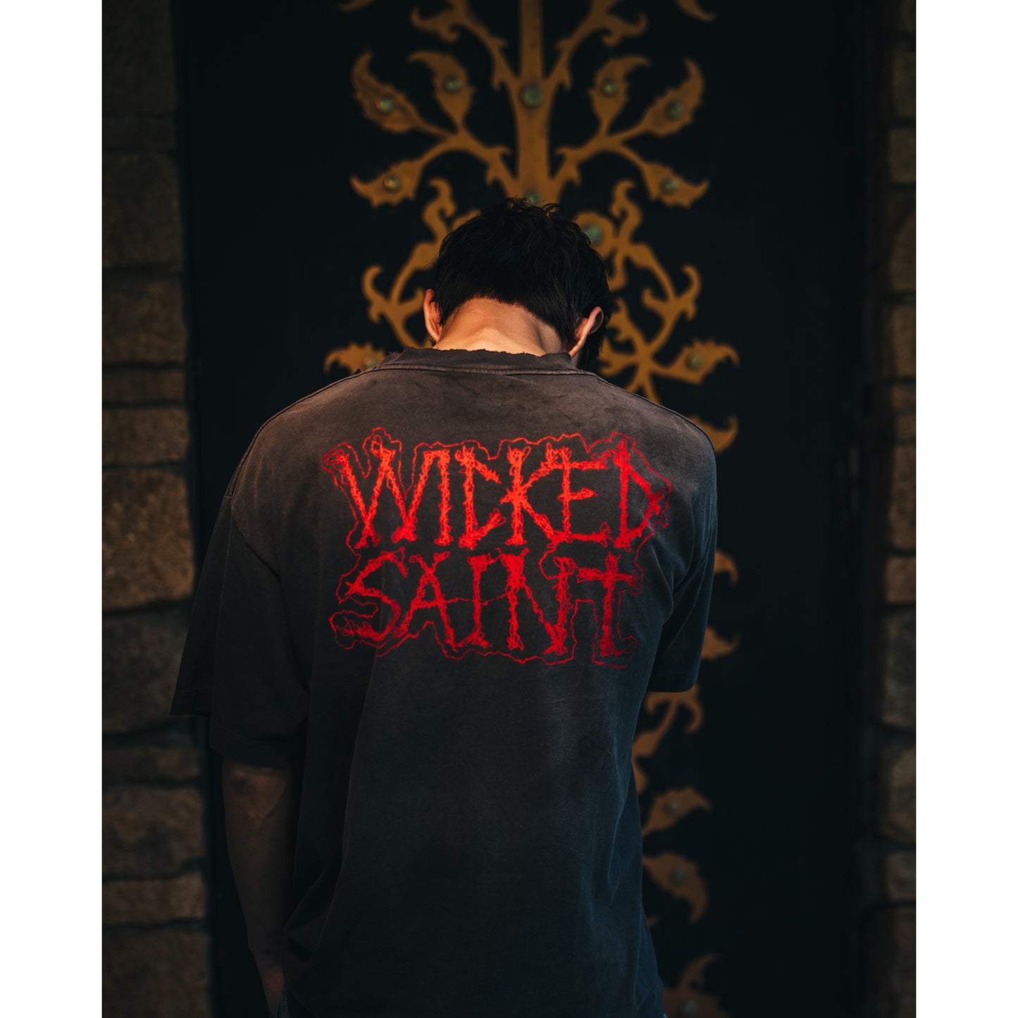 SS TEE/HOLY SAINT / BLACK