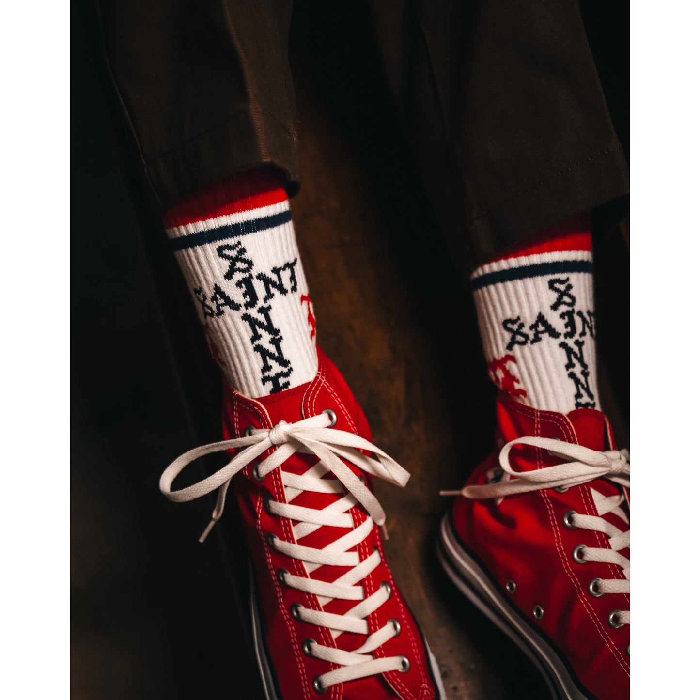 SOCKS/SINNER / WHITE+RED