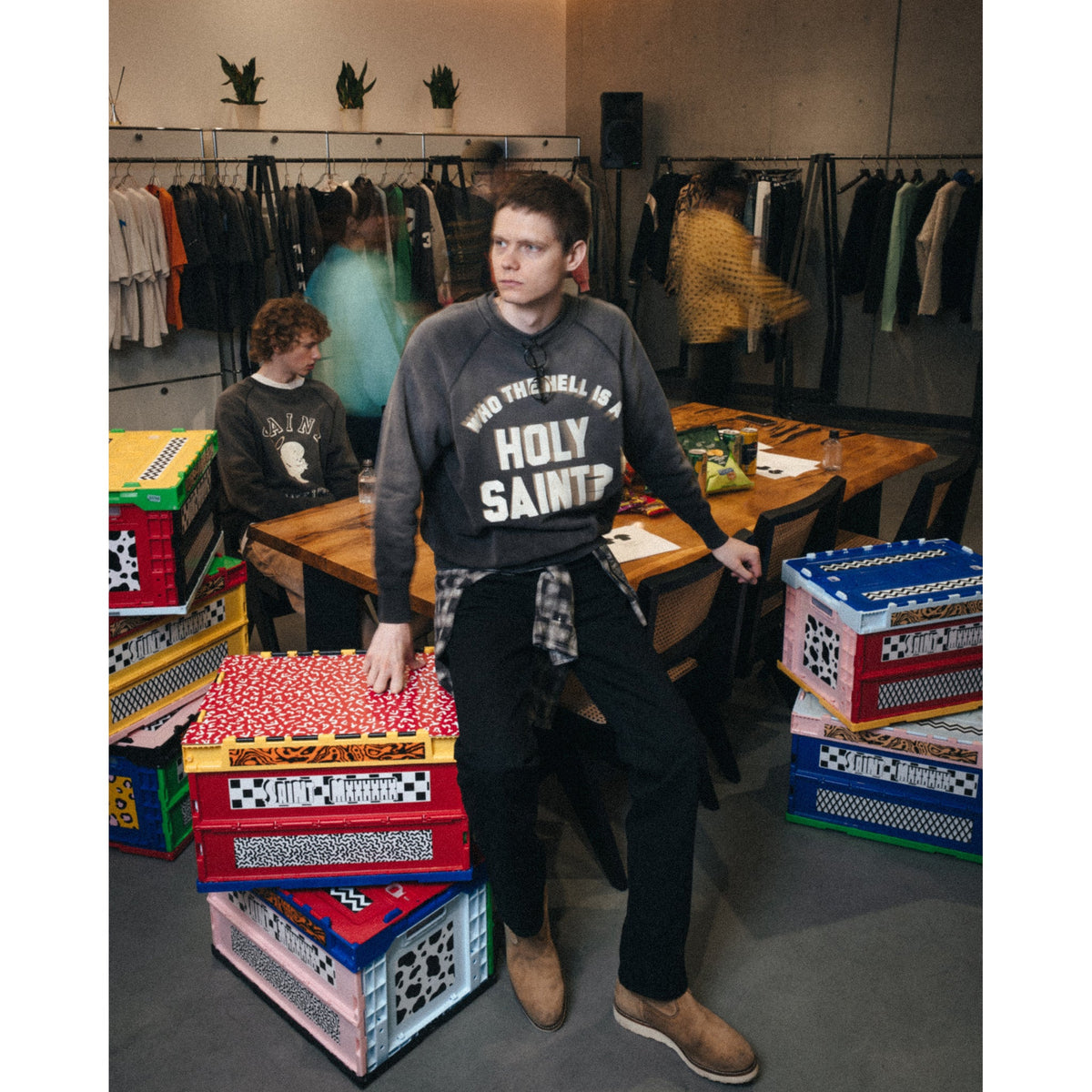 RAGLAN CRW N SWT/HOLY SAINT？ / BLACK
