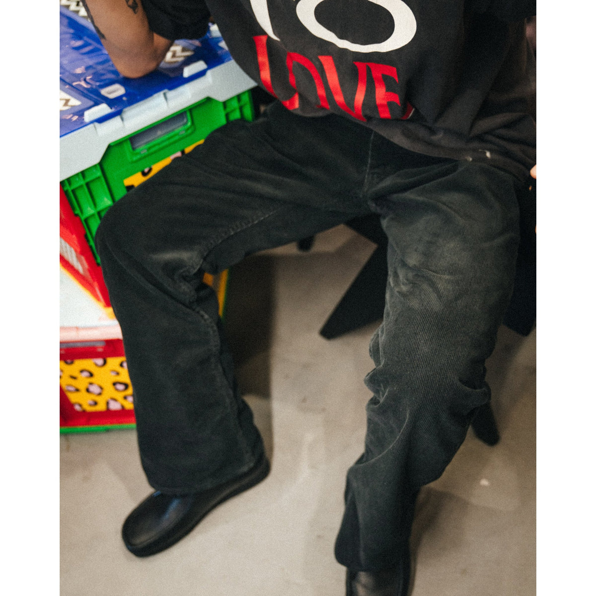 CORDUROY FLARE PANTS/FLARE / BLACK