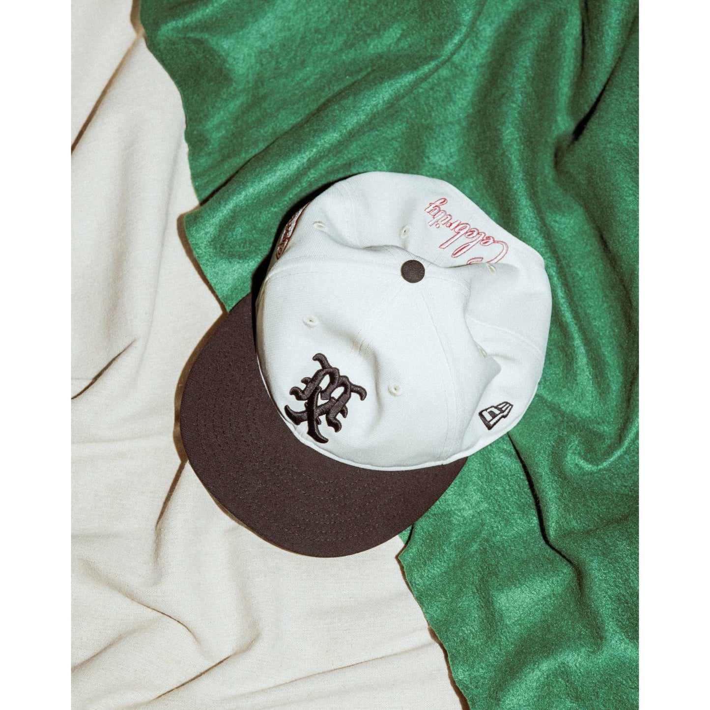 SAINT Mxxxxxx x NEWERA® NE_CAP/CELEBRITY / WHITE
