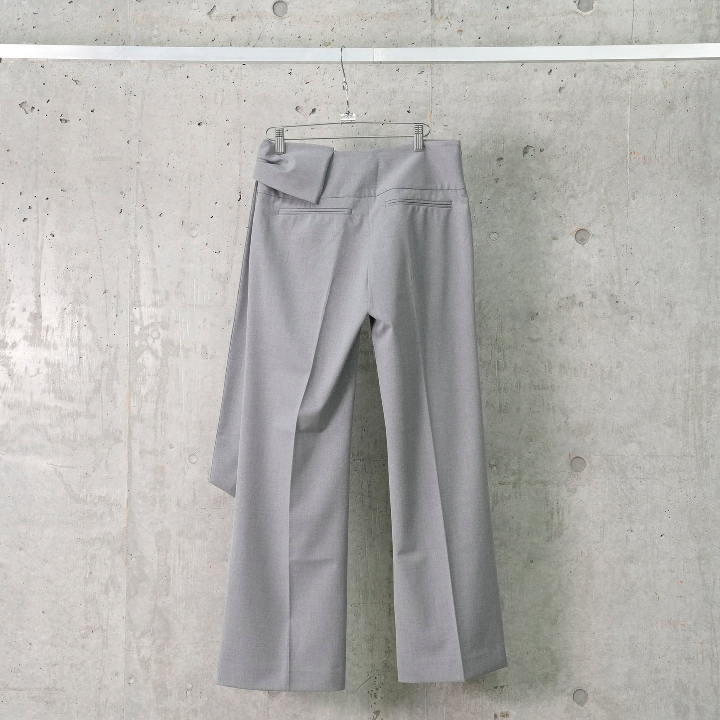 SUNO PANT / LIGHT GREY