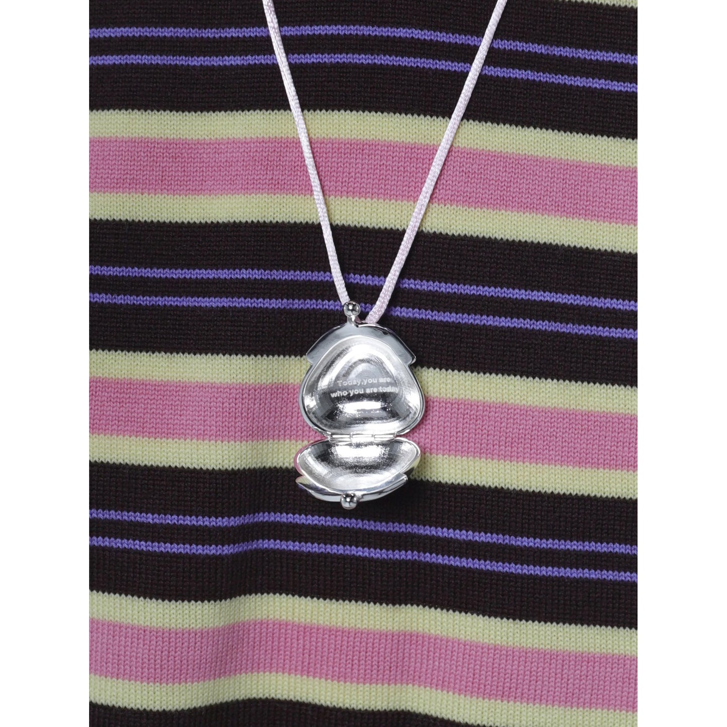 PURSE NECKLACE / SHINY SILVER