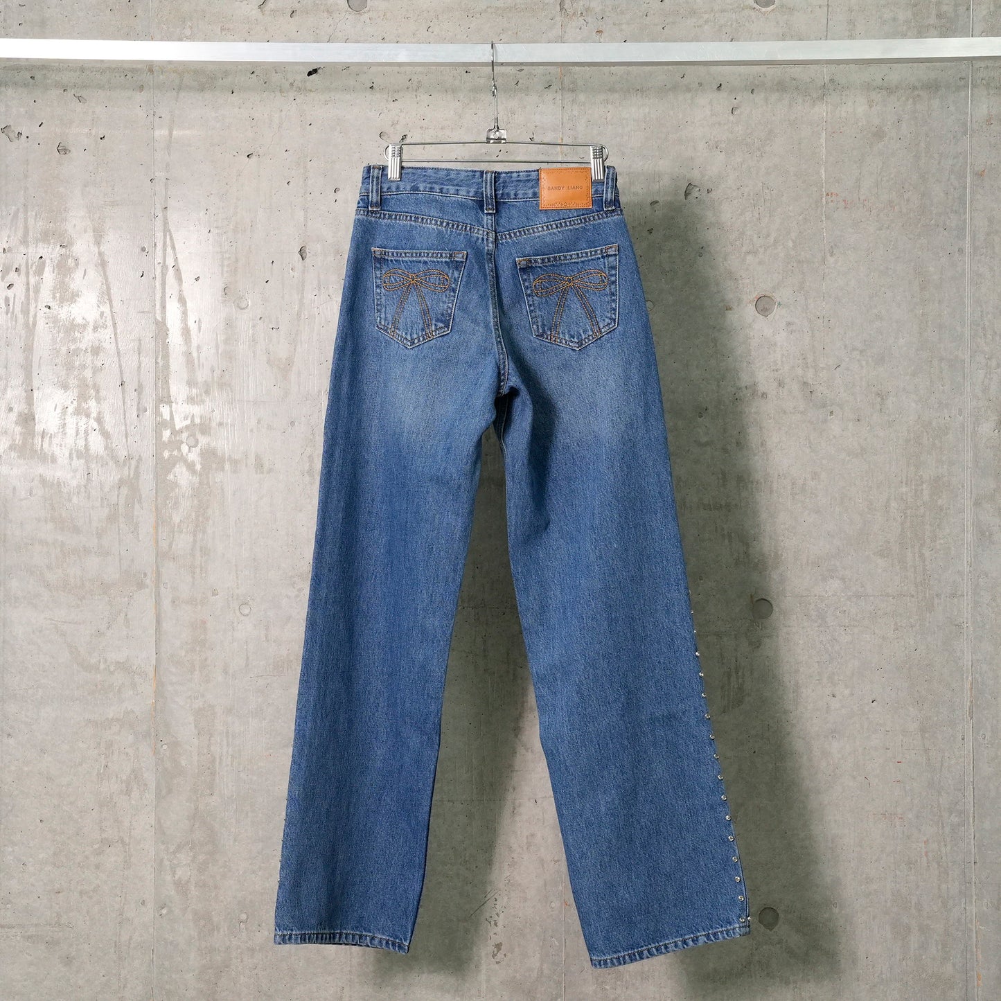 UPDO JEAN / MEDIUM BLUE