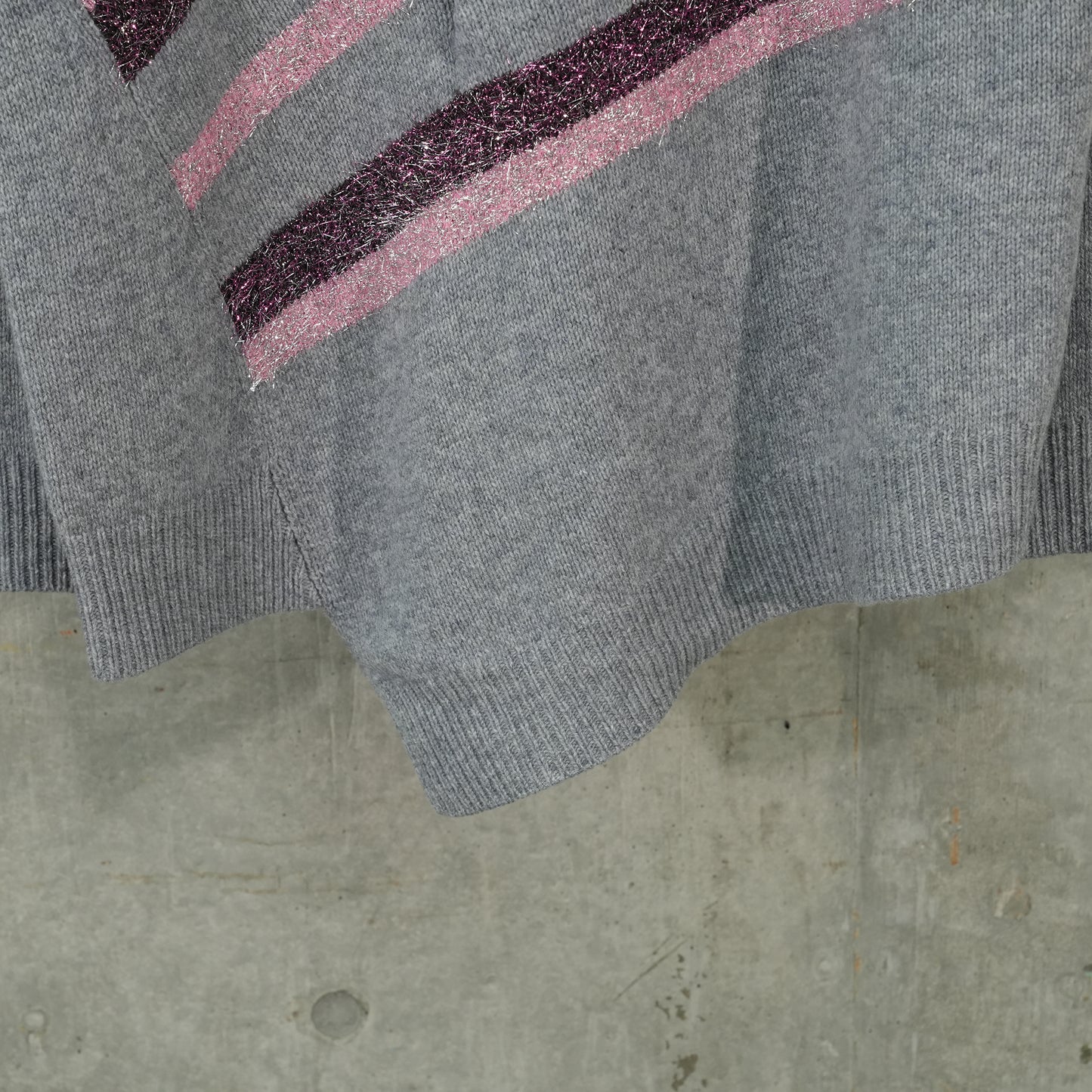 DAZZLING KNIT PULLOVER / GRAY