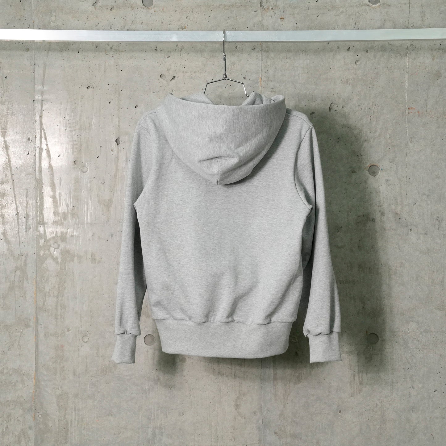 RIBBON ZIP HOODIE / GRAY