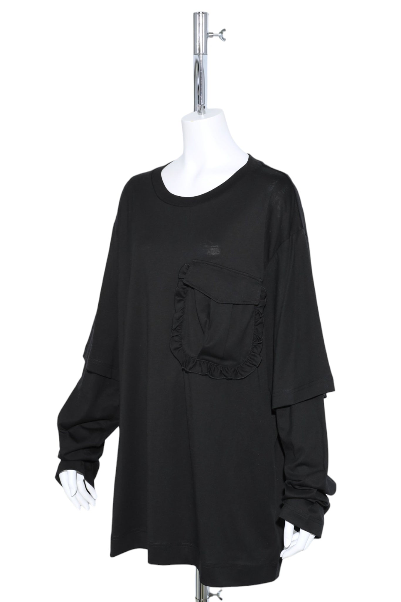 RUFFLE POCKET LONG SLEEVE LAYERED T-SHIRT / BLACK