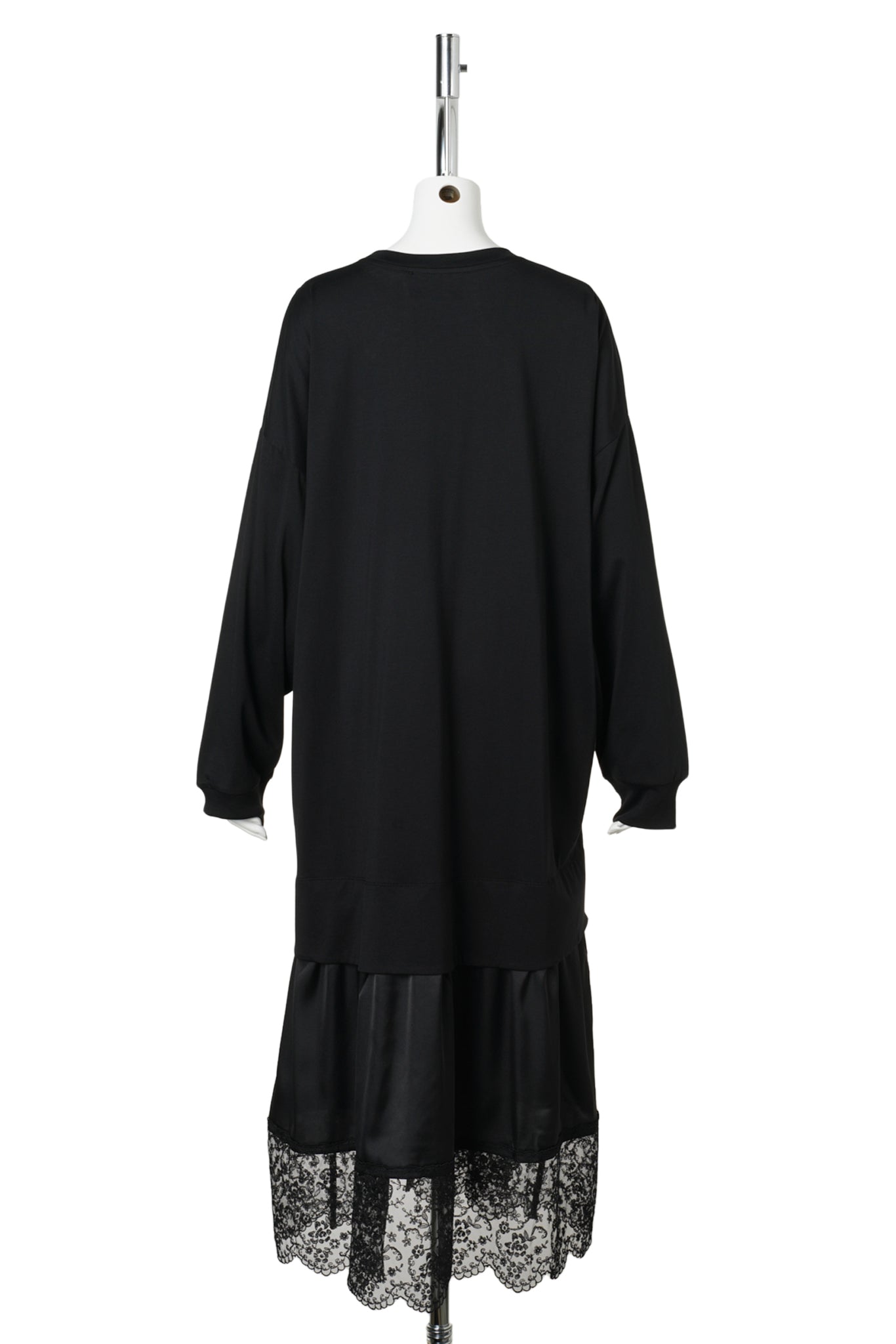 OVERSIZED GATHERED ROSE LACE TRIM DRESS / BLACK