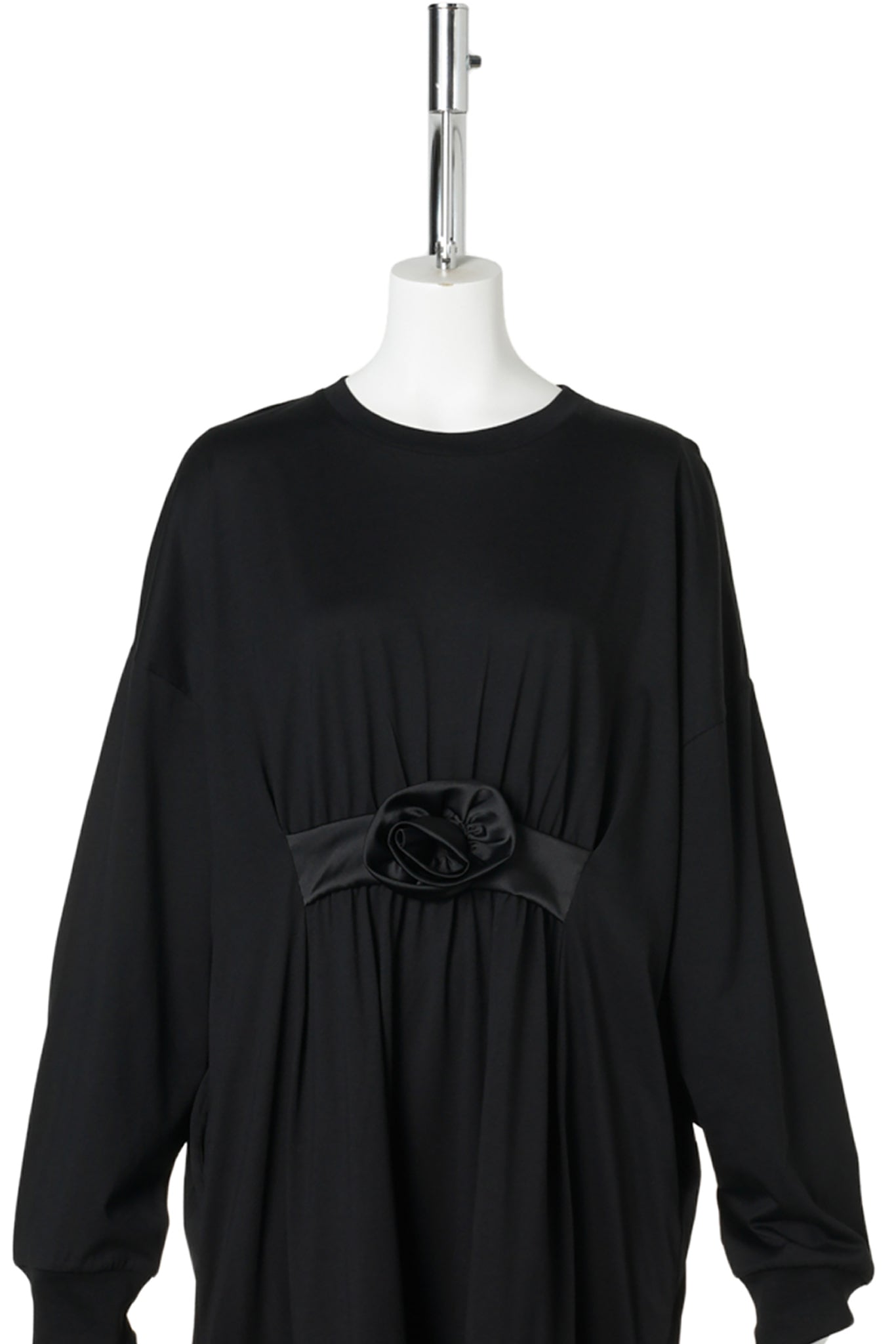 OVERSIZED GATHERED ROSE LACE TRIM DRESS / BLACK