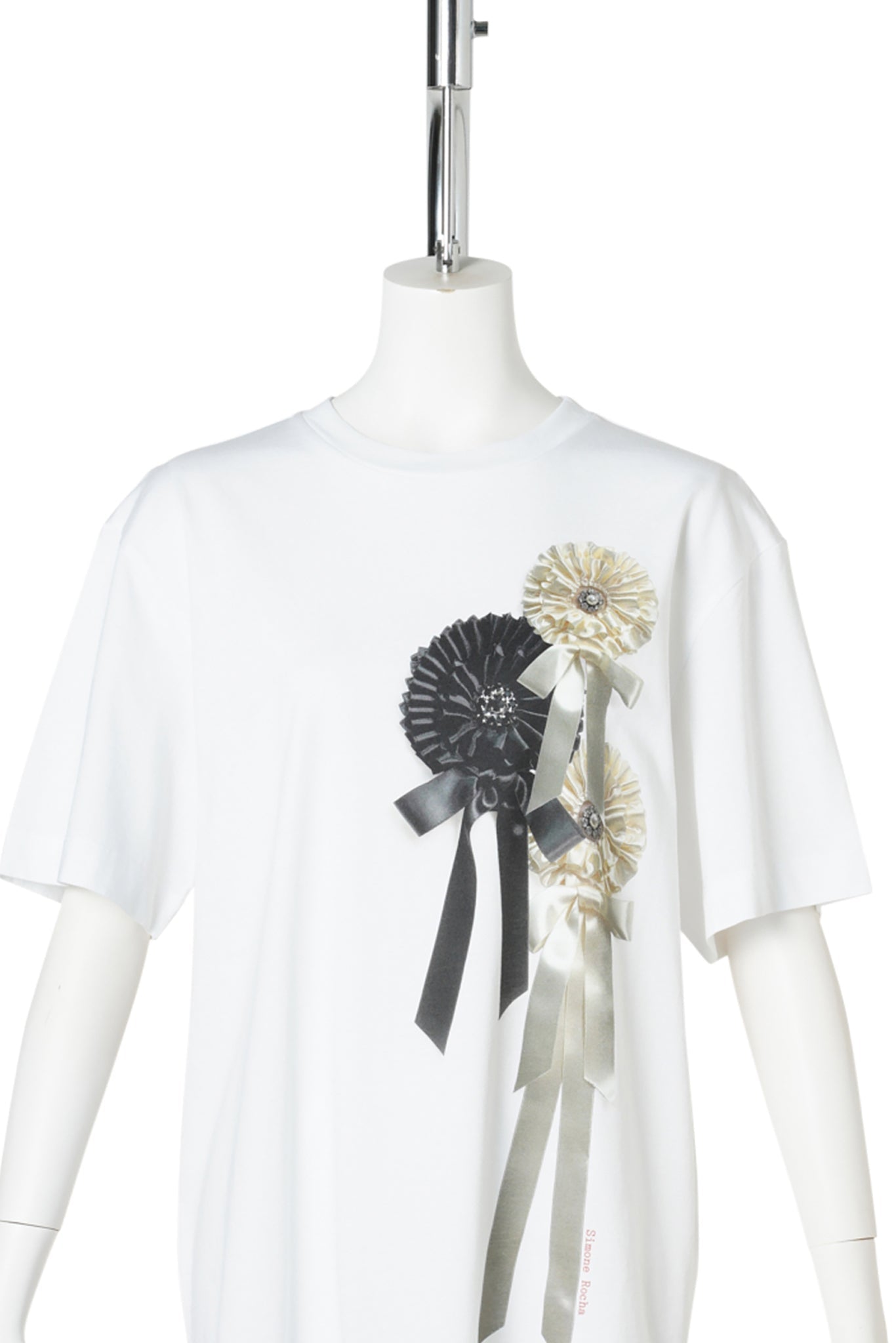 RIBBON ROSETTE PRINT T-SHIRT / WHITE