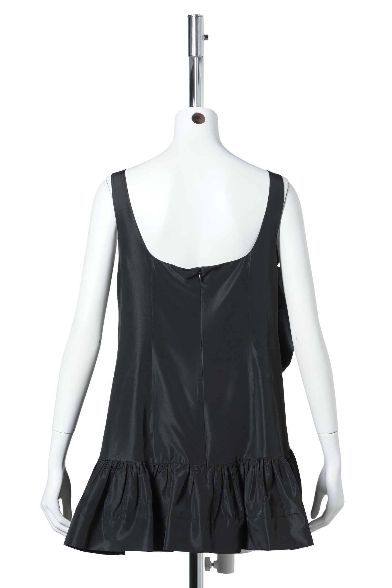 PRESSED ROSEITE TILTED NECK PEPLUM TOP / 150:BLACK/BLACK