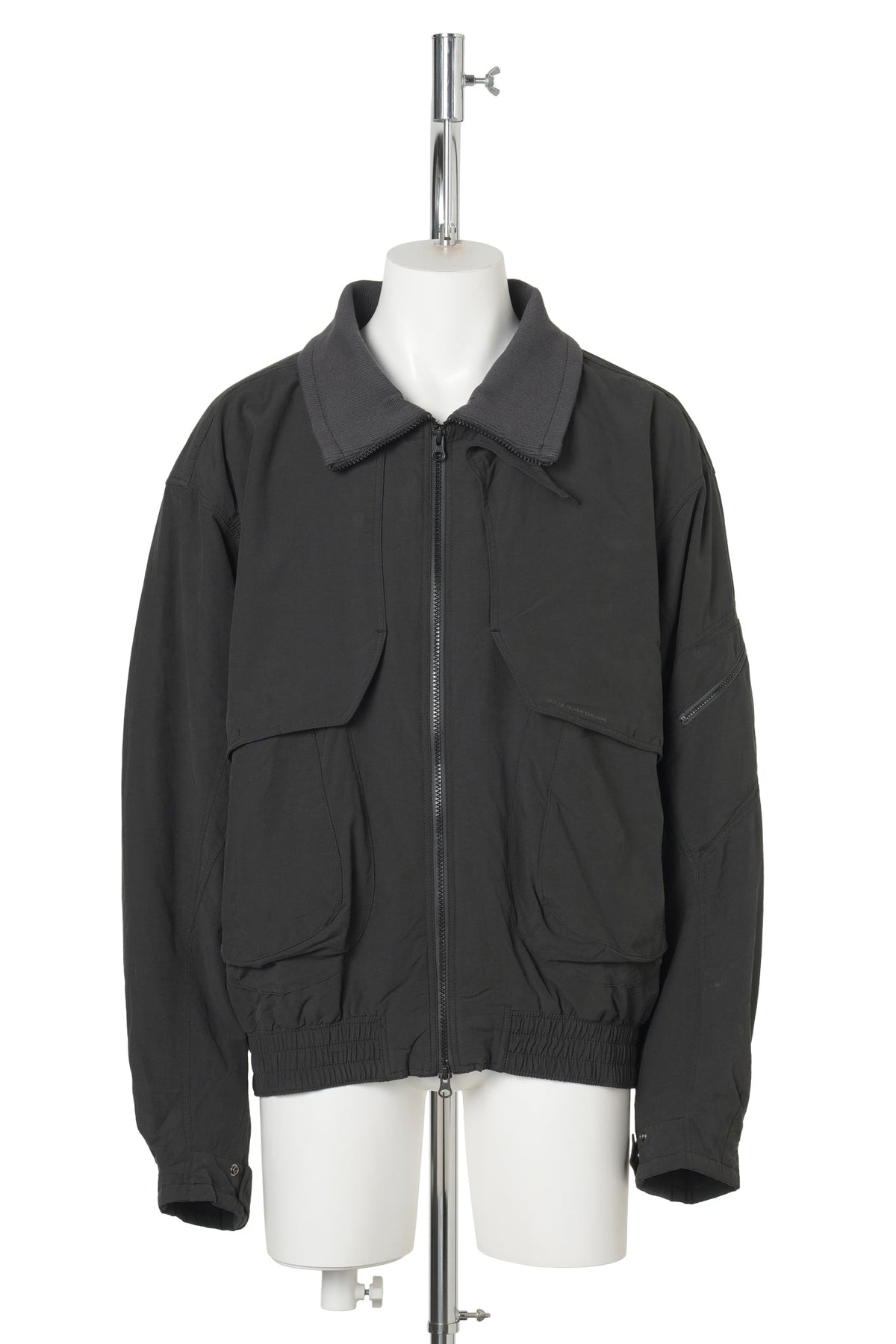 BOMBER JACKET / BLACK