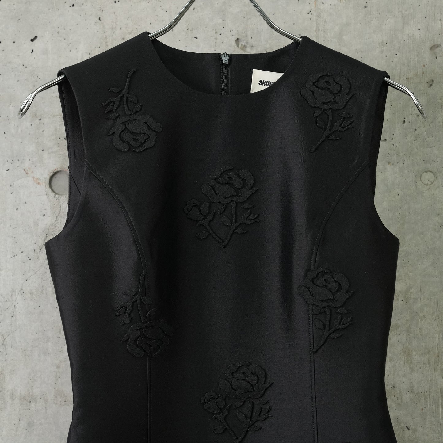 SLEEVELESS DRESS / BLACK