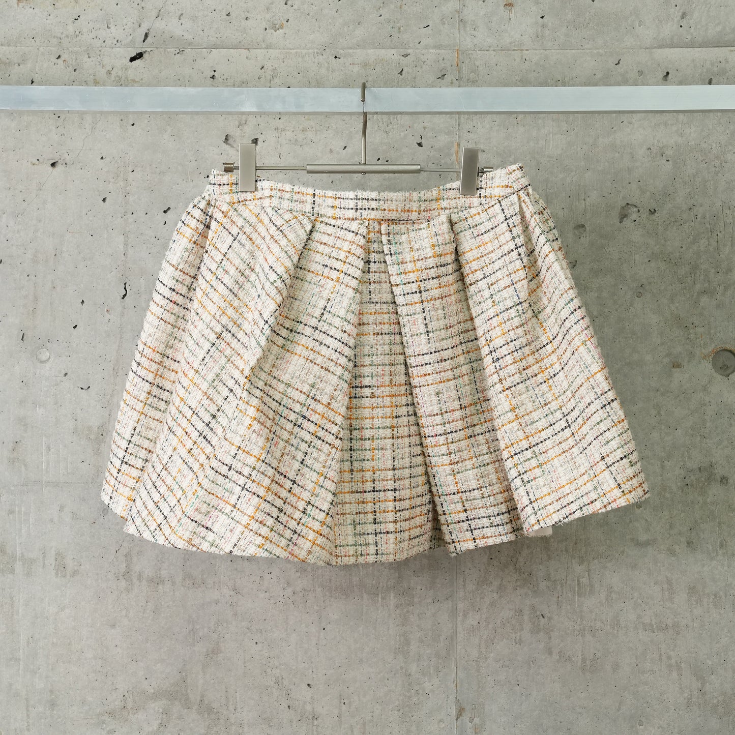 IRREGULAR PLEATED SKIRT / COLORFUL